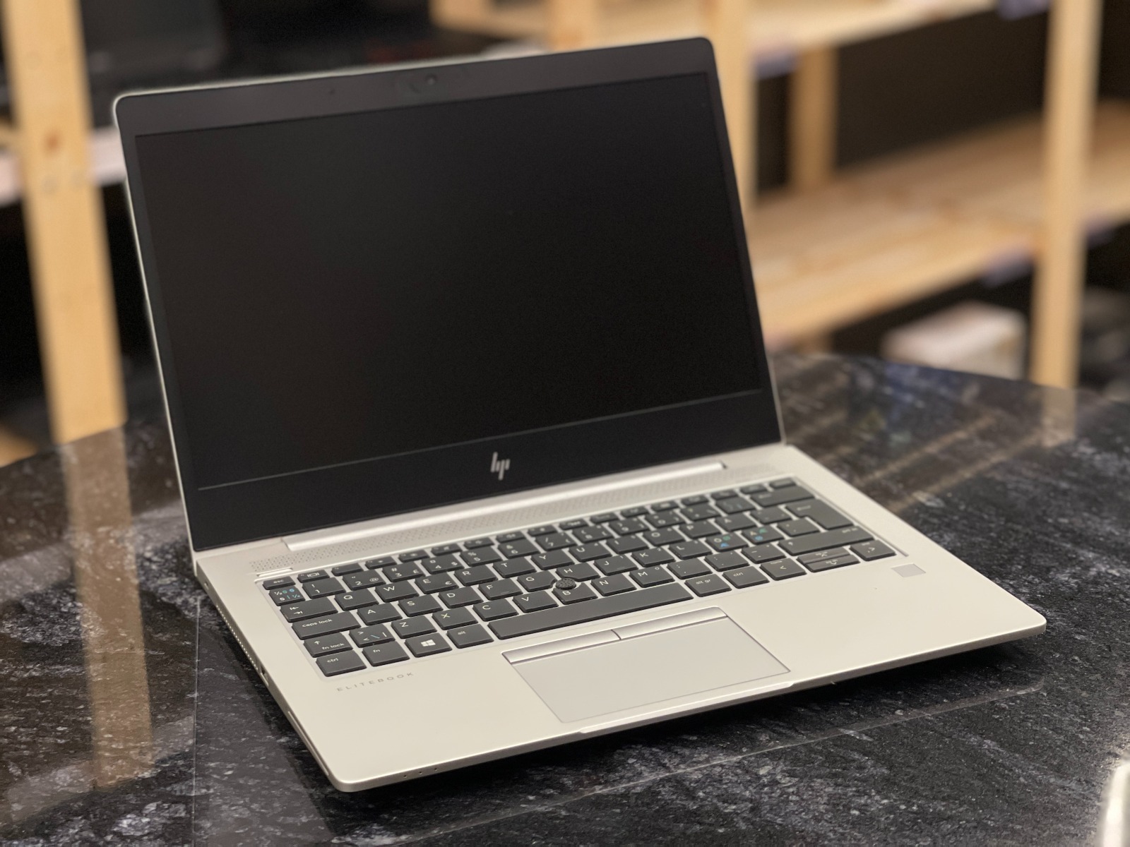 HP EliteBook 830 G5