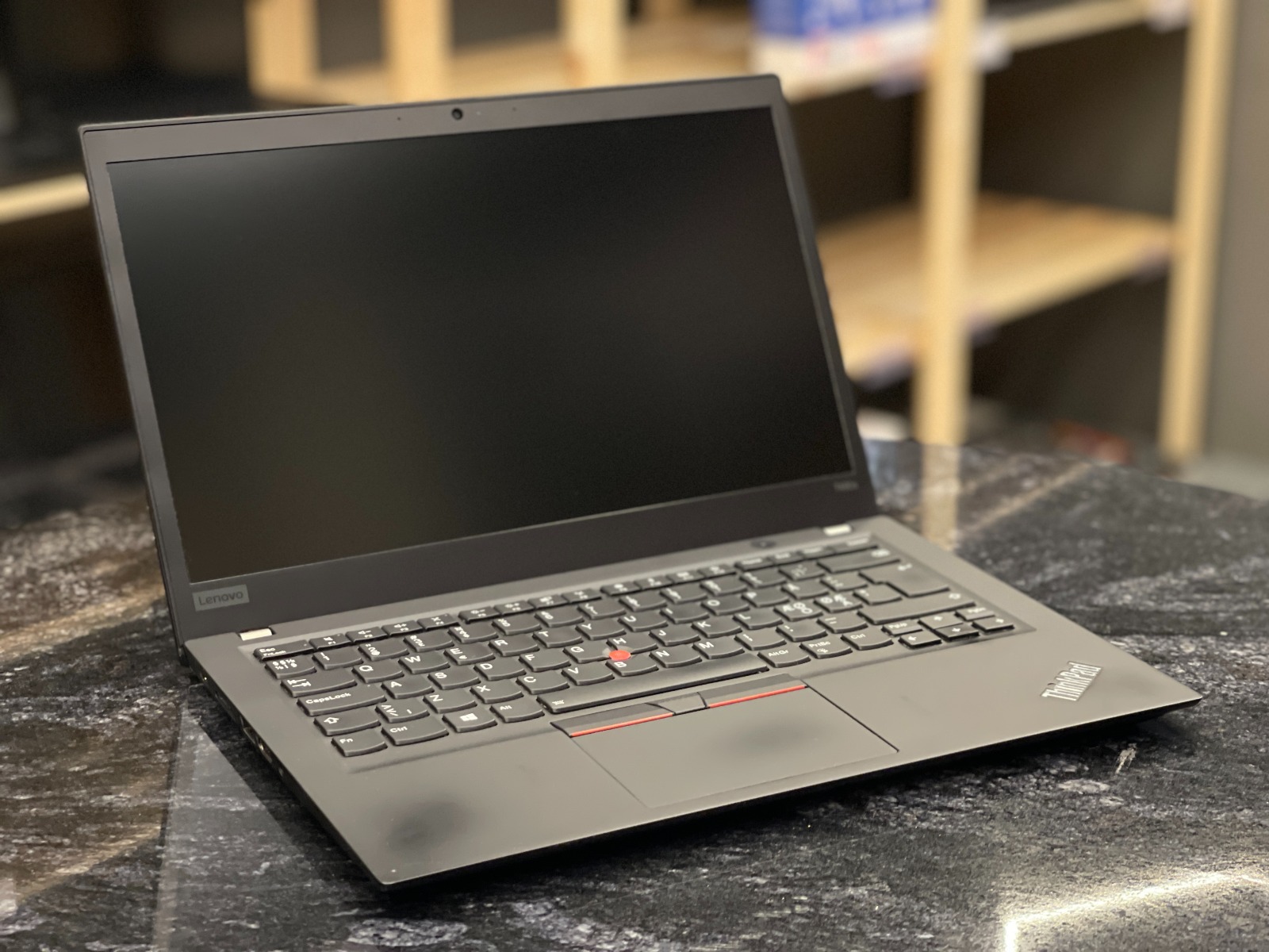LENOVO ThinkPad T490s