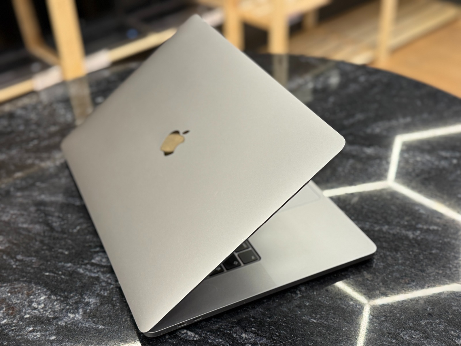 Apple MacBook Pro A2141 (2019) — фото 5