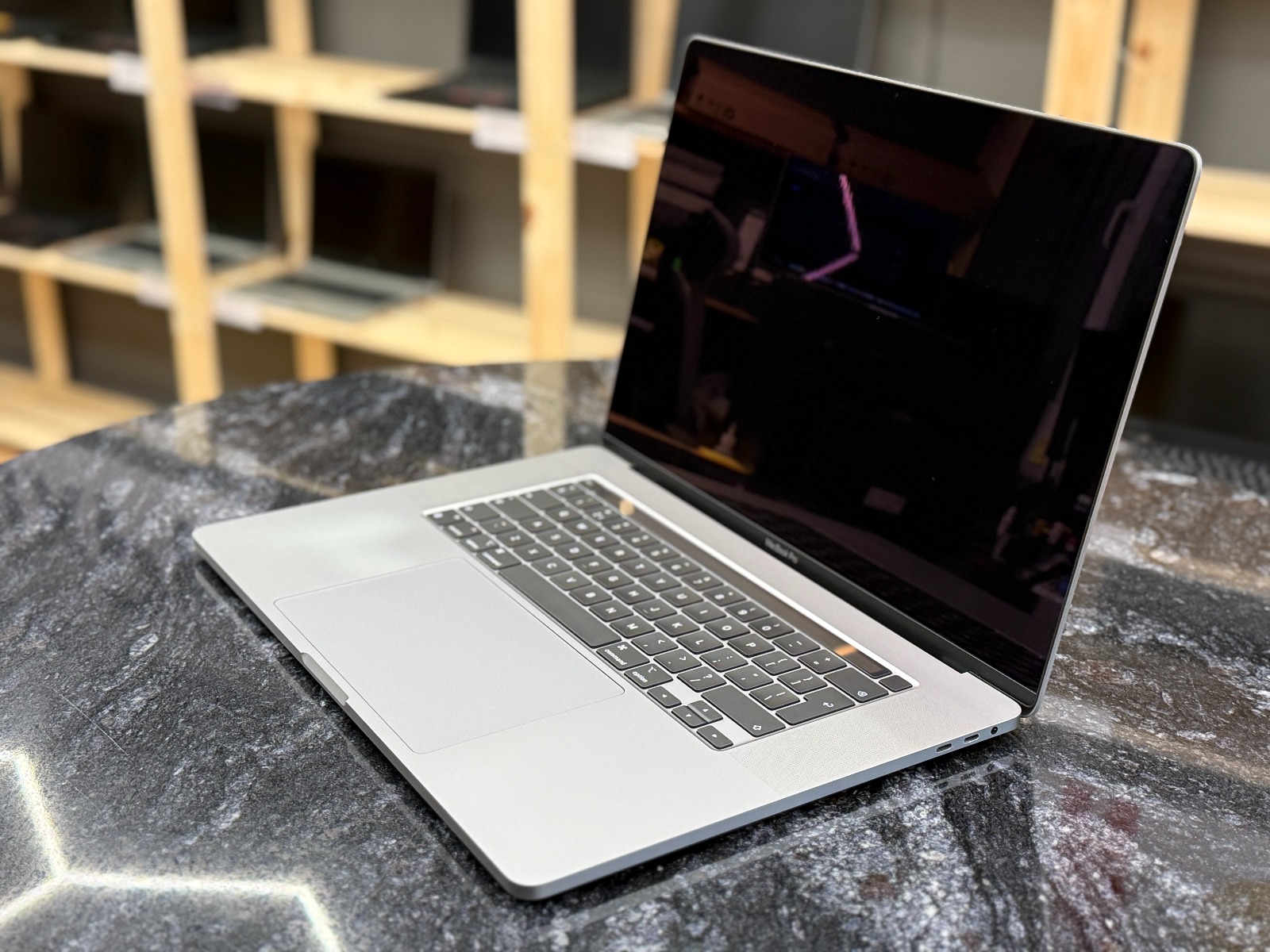 Apple MacBook Pro A2141 (2019)