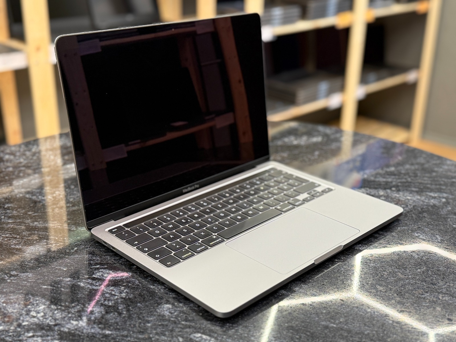  Apple MacBook Pro A2251 13" (2020)