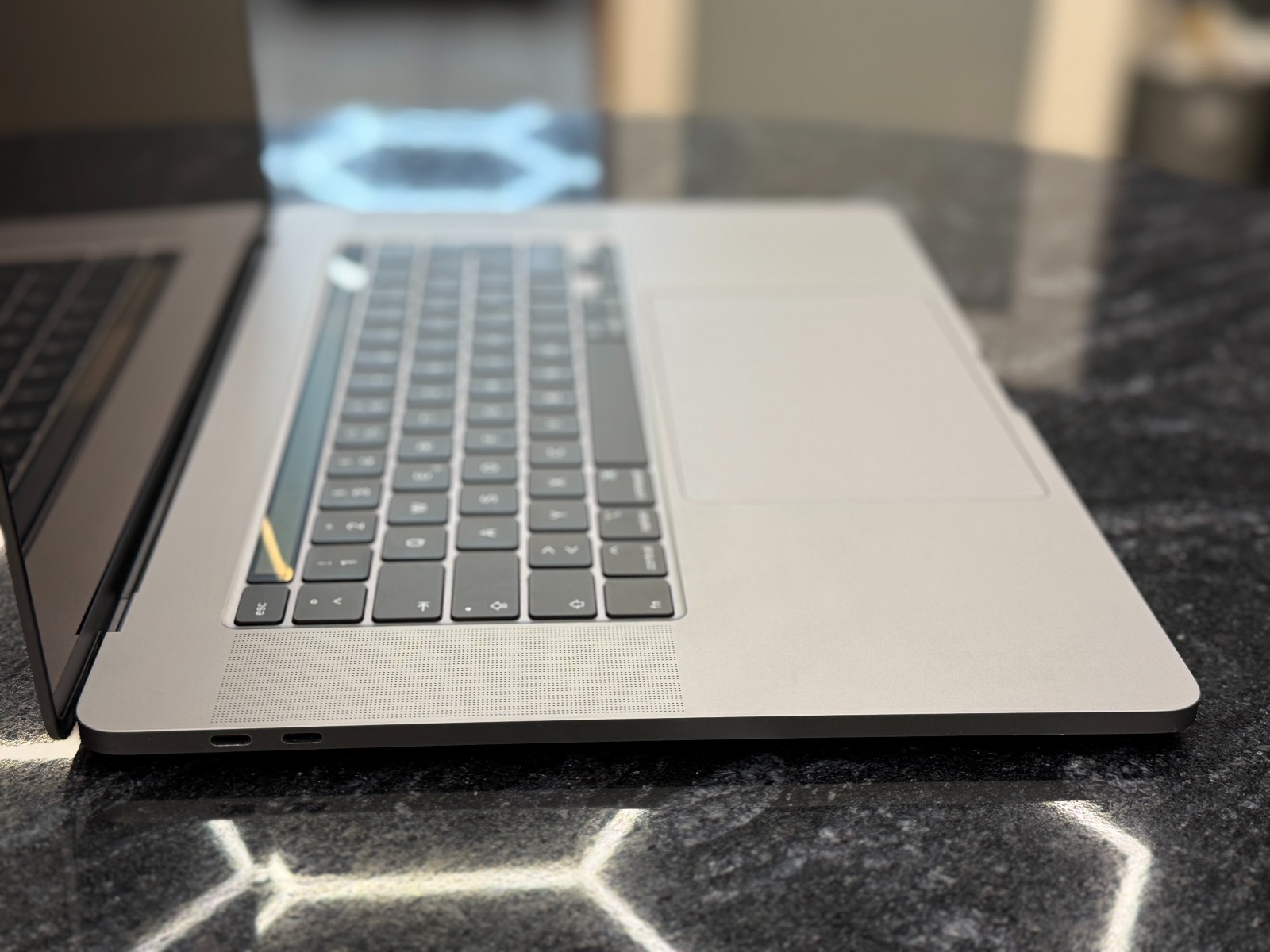 MacBook Pro A2141 16"(2019) — фото 3