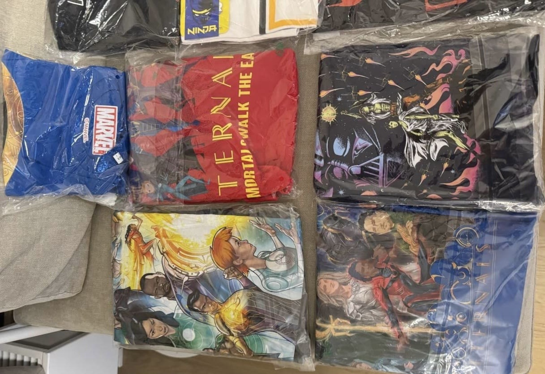 Mixed Branded T-Shirts – Marvel • Netflix • Disney