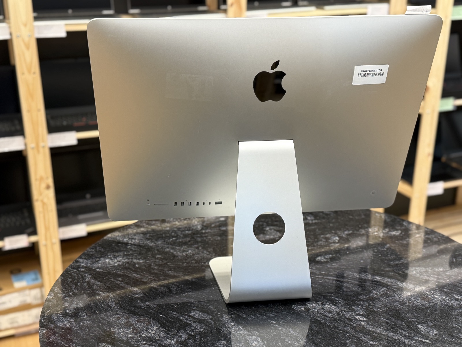iMac 21.5" 4K (2017)  — фото 2
