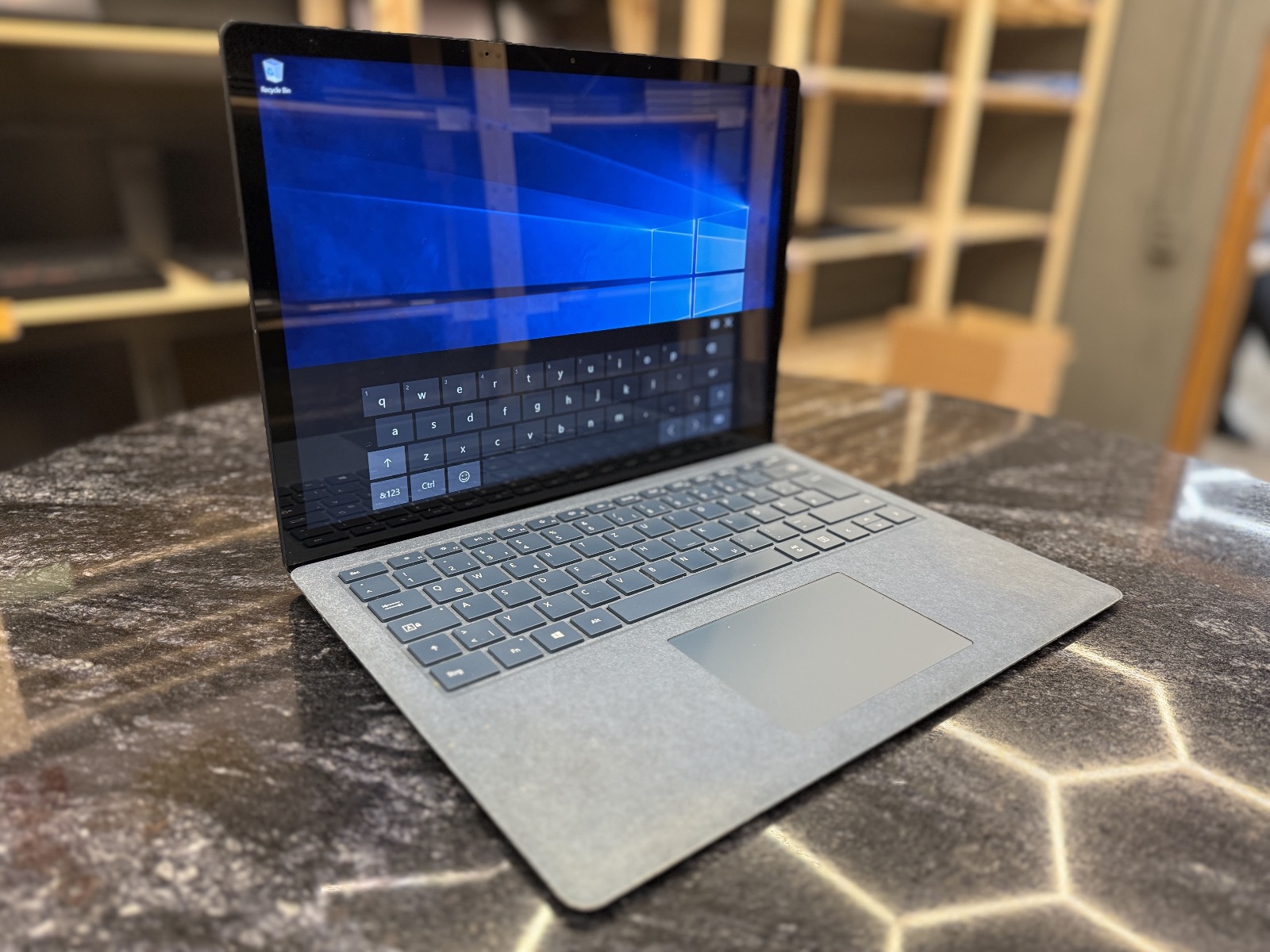 Microsoft Surface Laptop Touch 13.5" (Сенсорный)