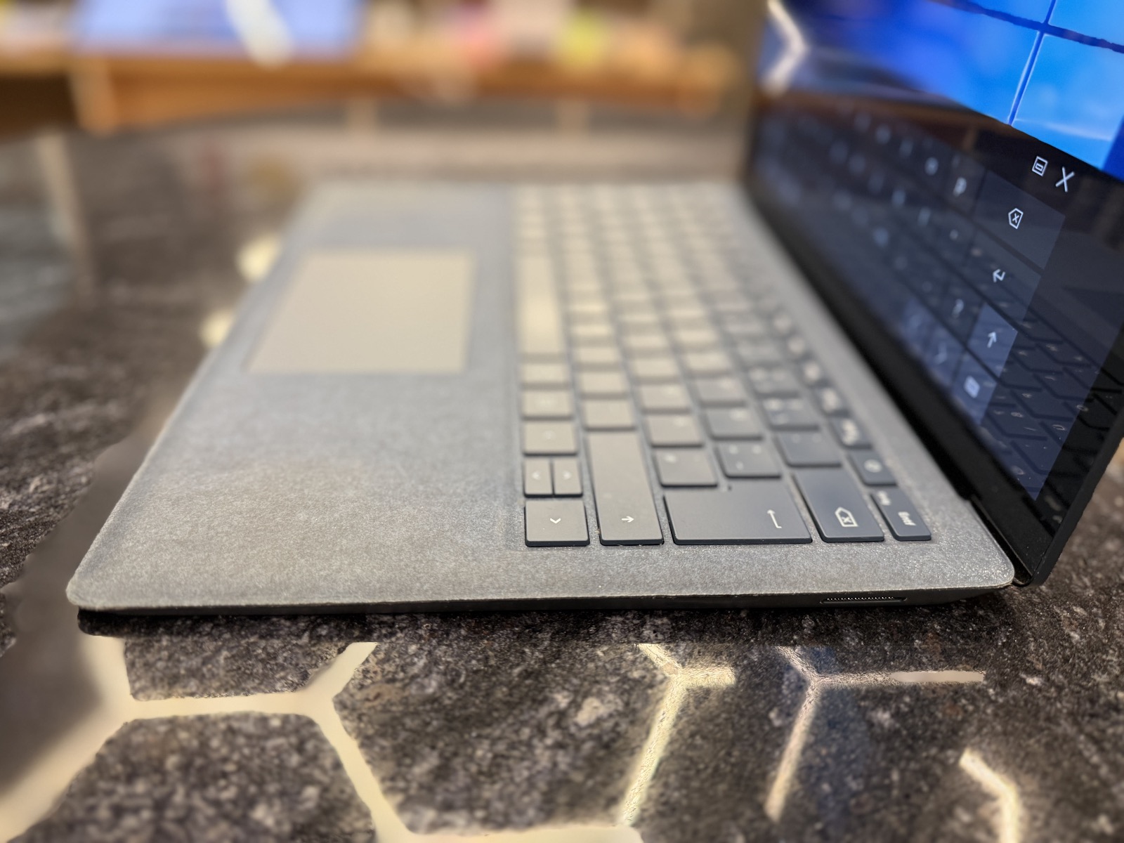 Microsoft Surface Laptop Touch 13.5" (Сенсорный) — фото 3