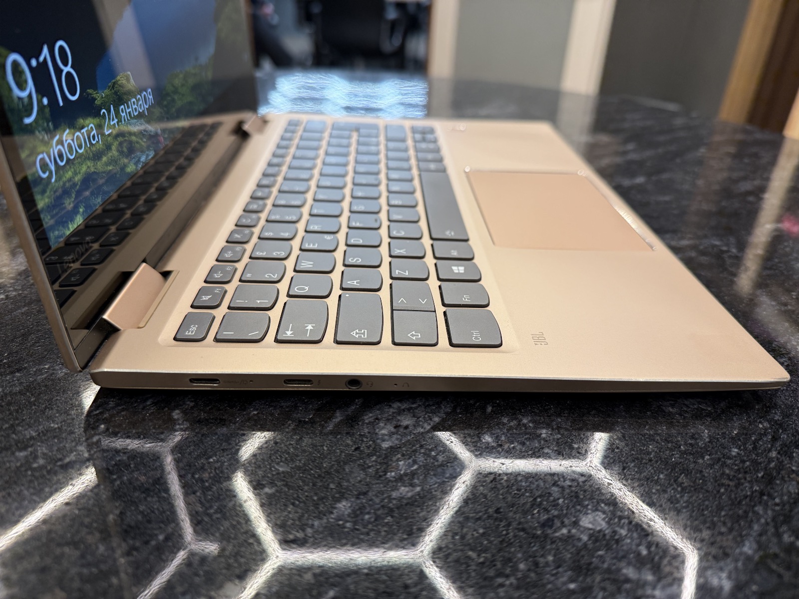 Lenovo Yoga 720-13IKB 13.3 Сенсорный — фото 3