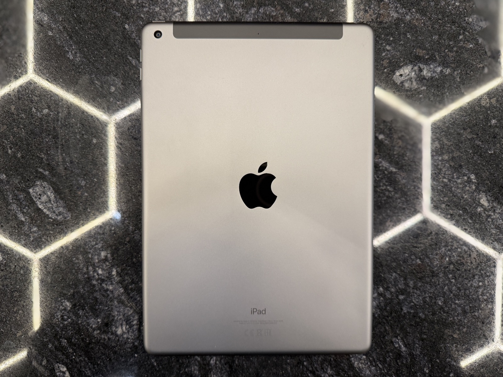 Apple iPad 7th Gen 32GB c SIM-картой (Gray)(2019)  — фото 1