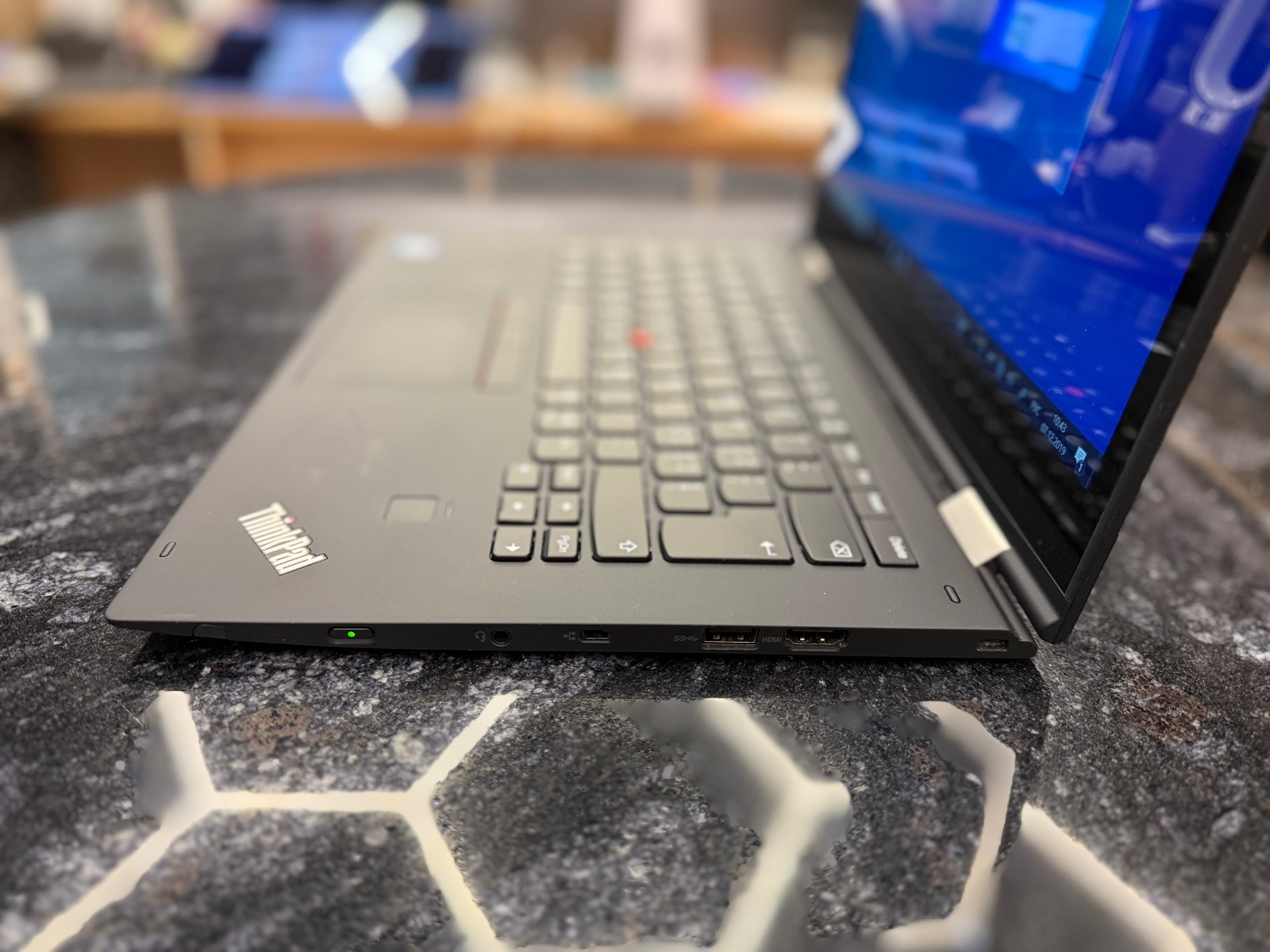 Lenovo ThinkPad X1 Yoga Gen 2 Сенсорный 14" — фото 5