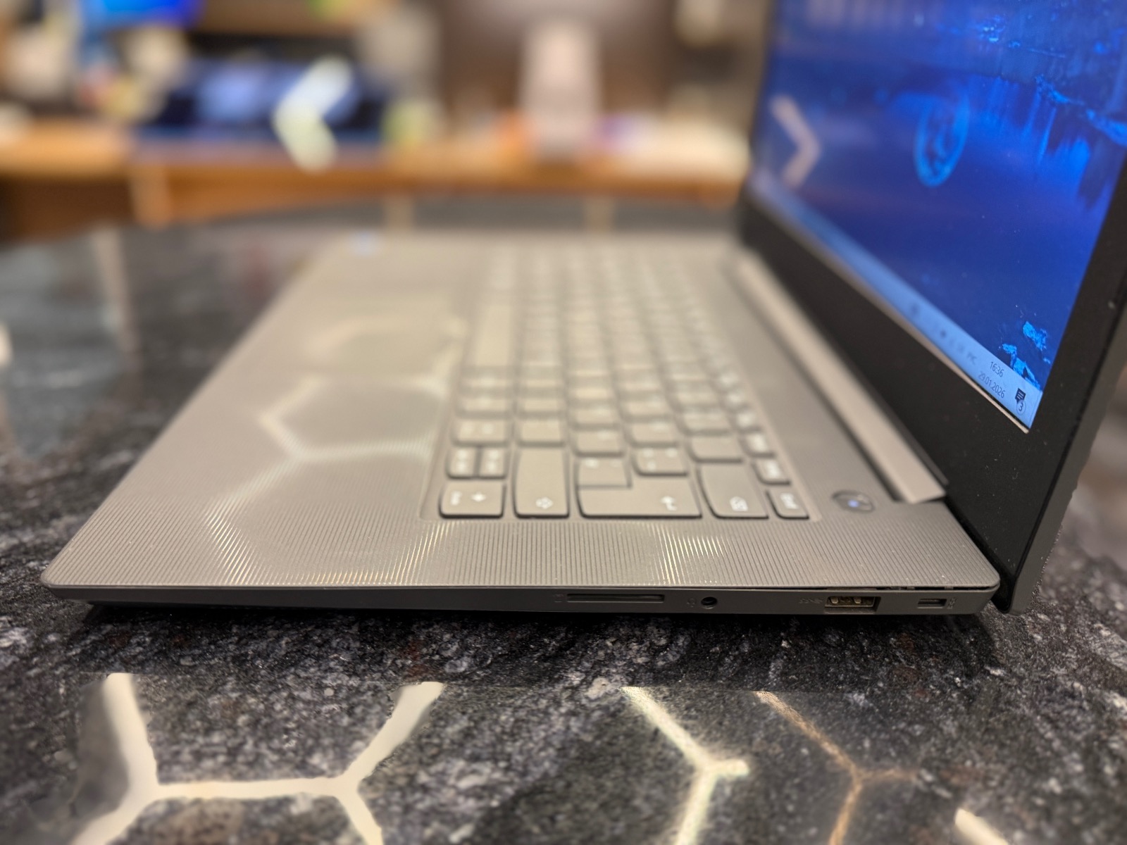 Lenovo V130-14IKB 14" — фото 3