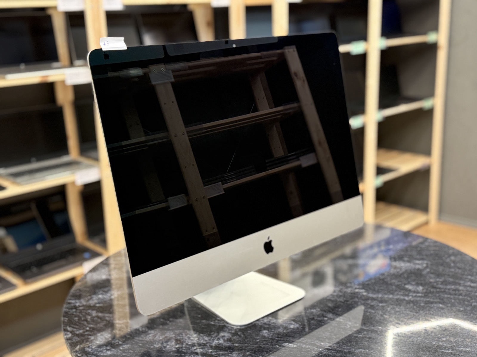 iMac 21.5" 4K (2017) — фото 1
