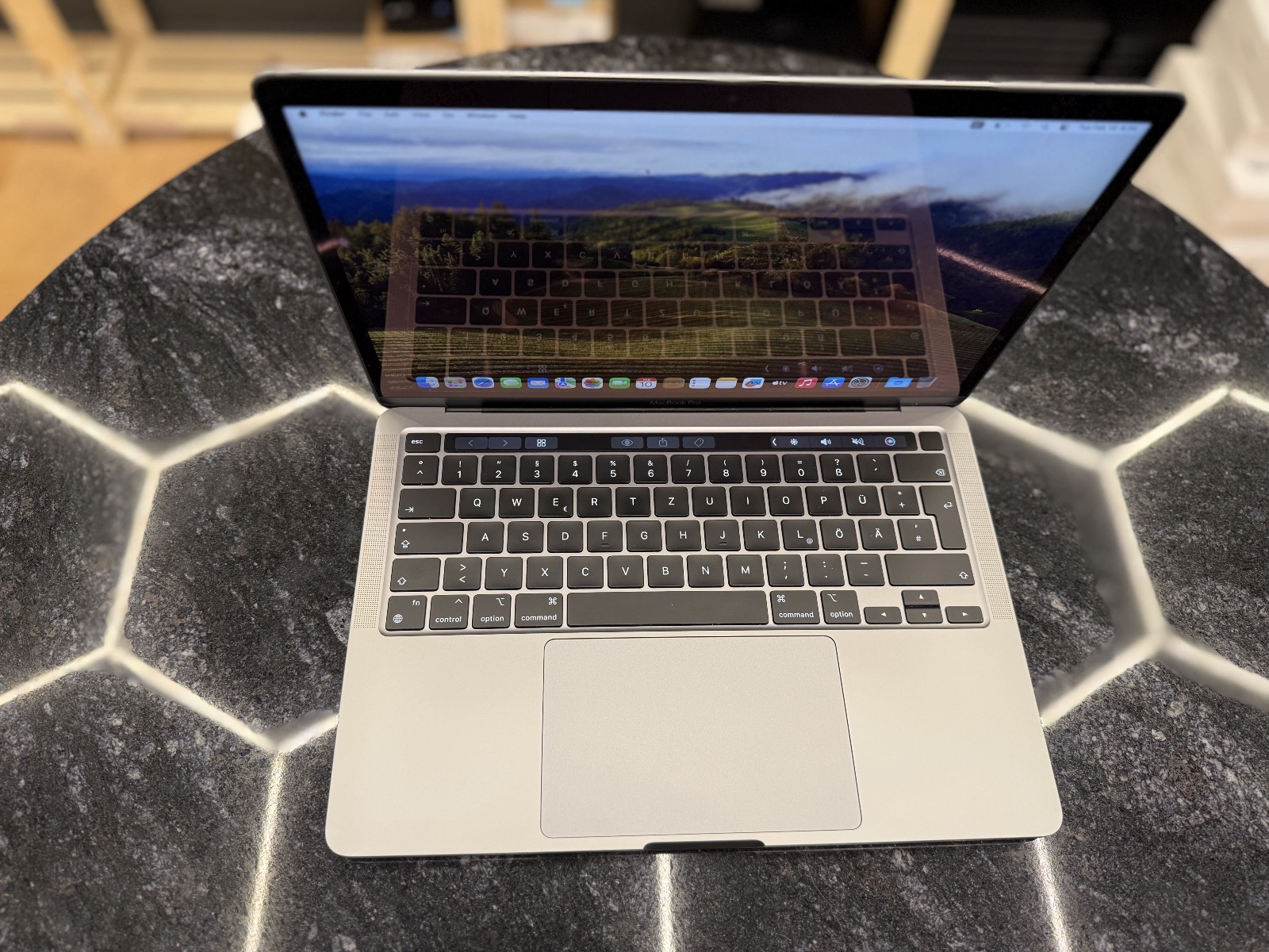 MacBook Pro 13" M1/2020/16RAM/2TB/A2338 — фото 5