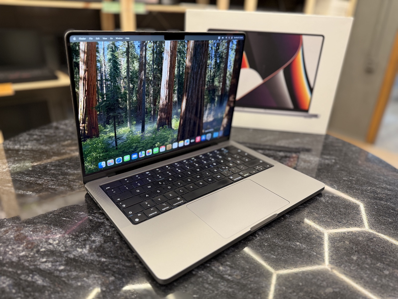 MacBook Pro 14"2021/M1 MAX/32RAM/1TB/A2442