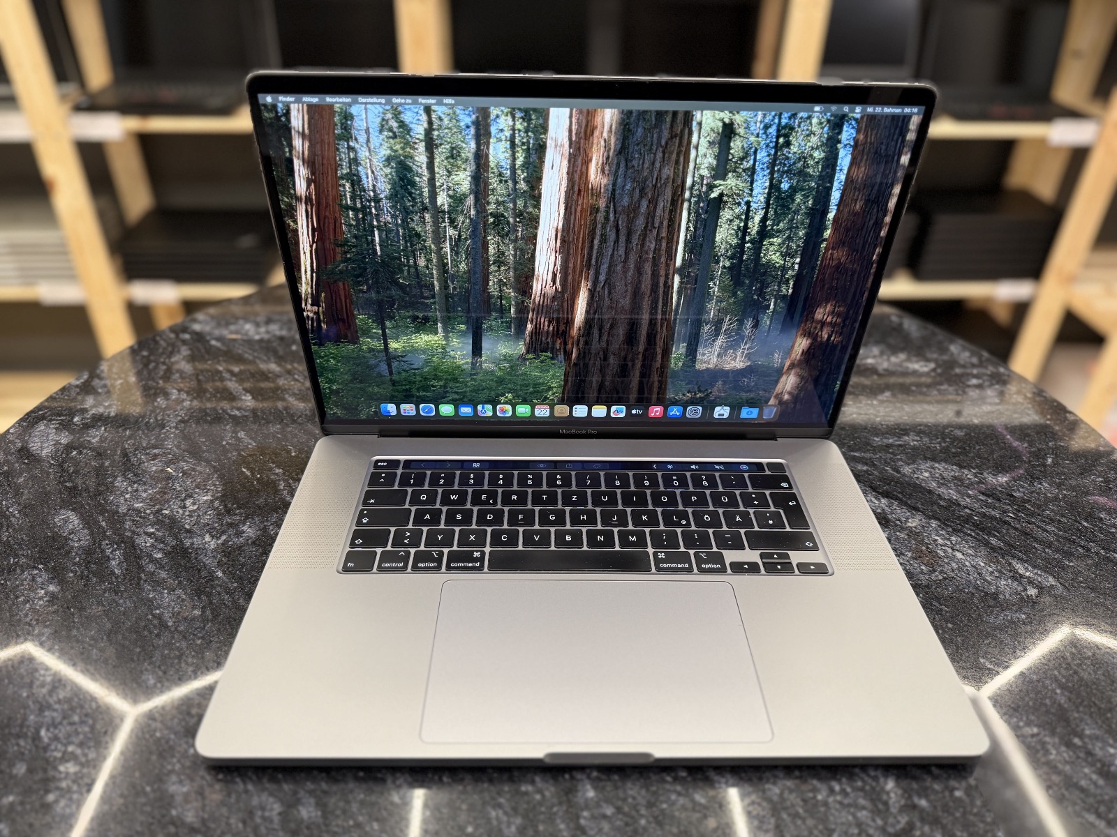 MacBook Pro 16"2019/i7/16RAM/512GB/A2141 — фото 2