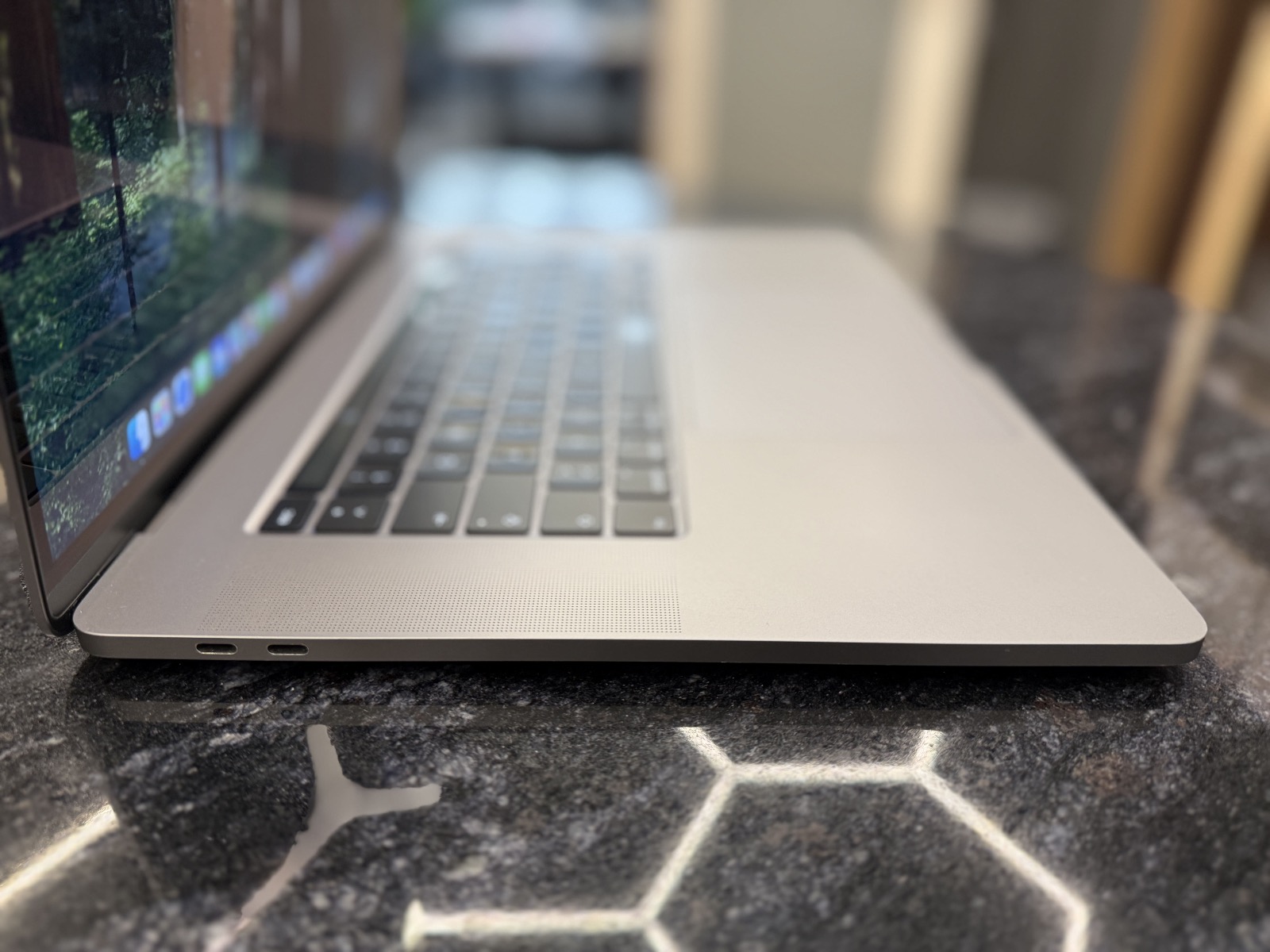 MacBook Pro 16"2019/i7/32RAM/1TB/A2141 — фото 4