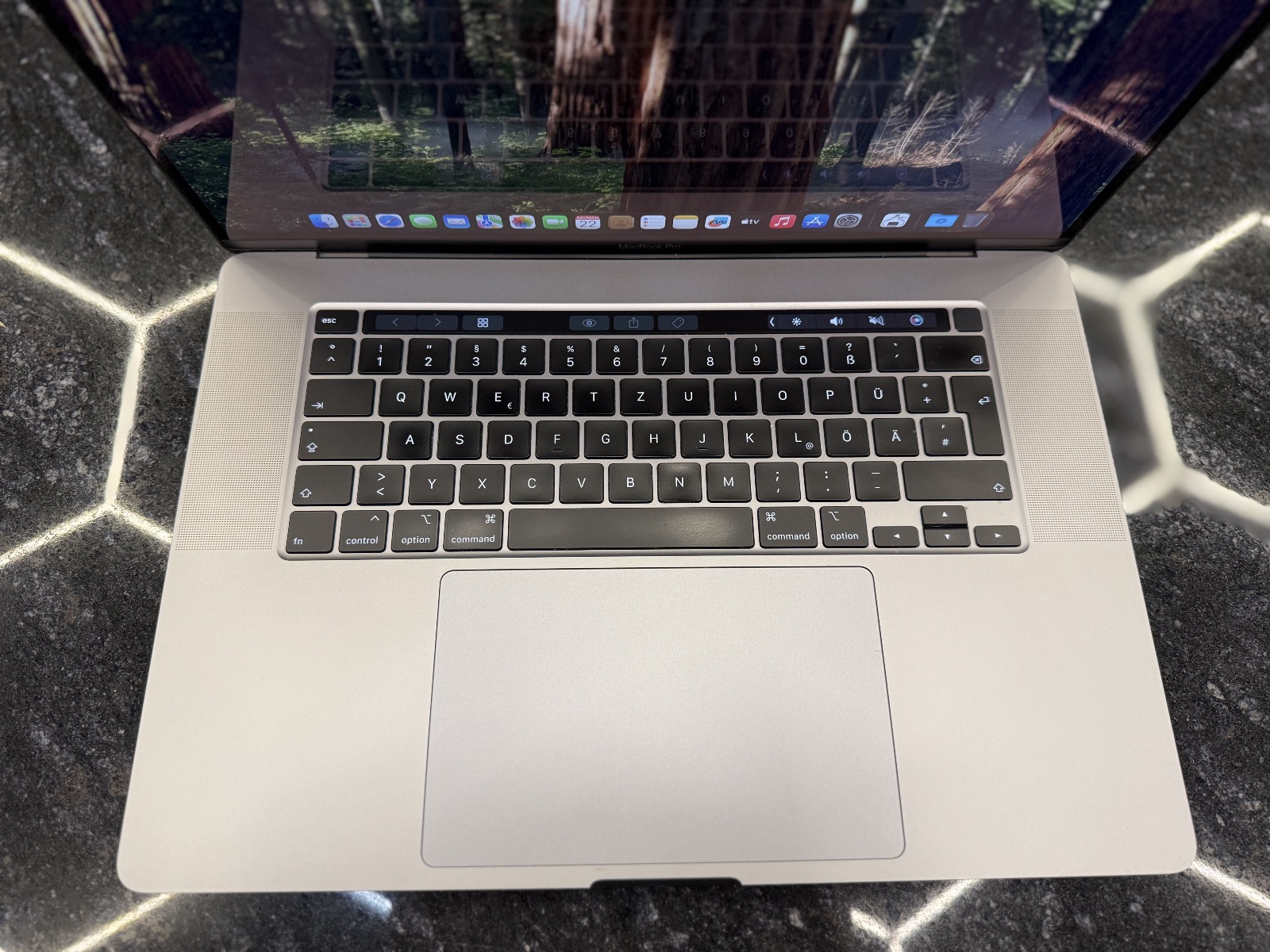 MacBook Pro 16"2019/i7/32RAM/512GB/A2141 — фото 4
