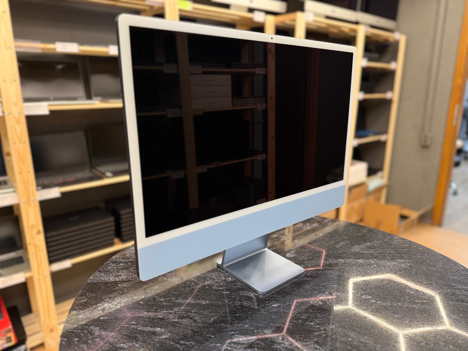 Apple iMac (Retina 4.5K, 24" 2021, 2 TBT3, M1)/8GB/256GB SSD/Blue