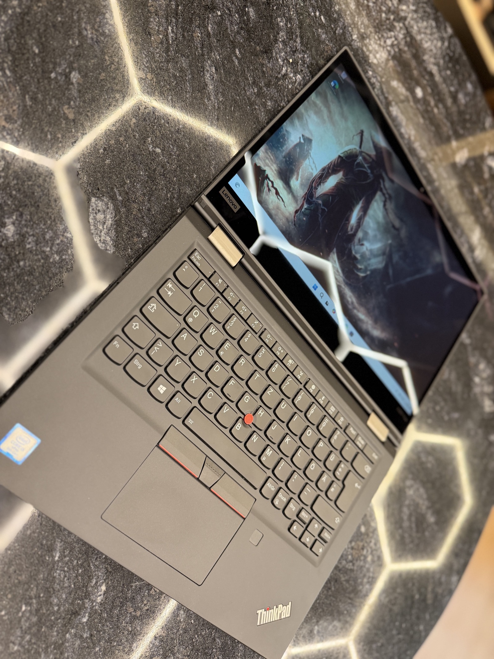 Lenovo ThinkPad X390 Yoga 13.3" Сенсорный Трансформер  — фото 4