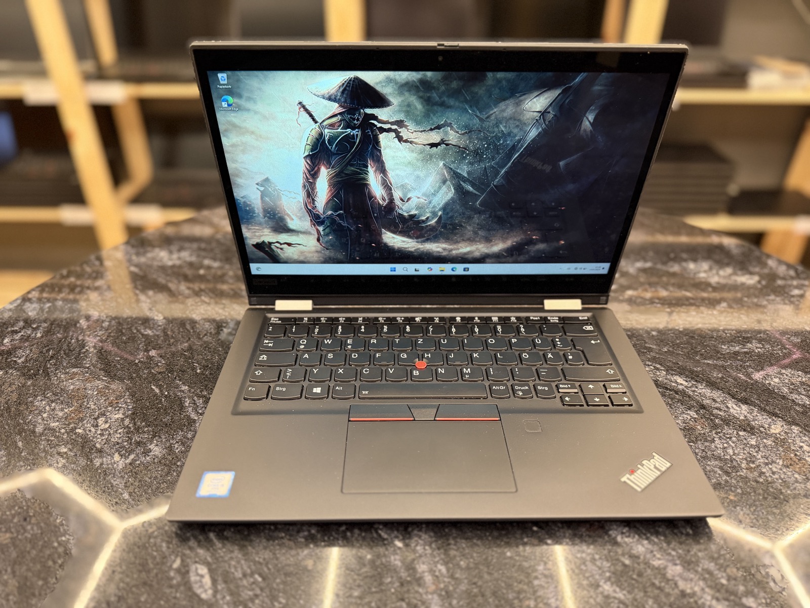 Lenovo ThinkPad X390 Yoga 13.3" Сенсорный Трансформер  — фото 5