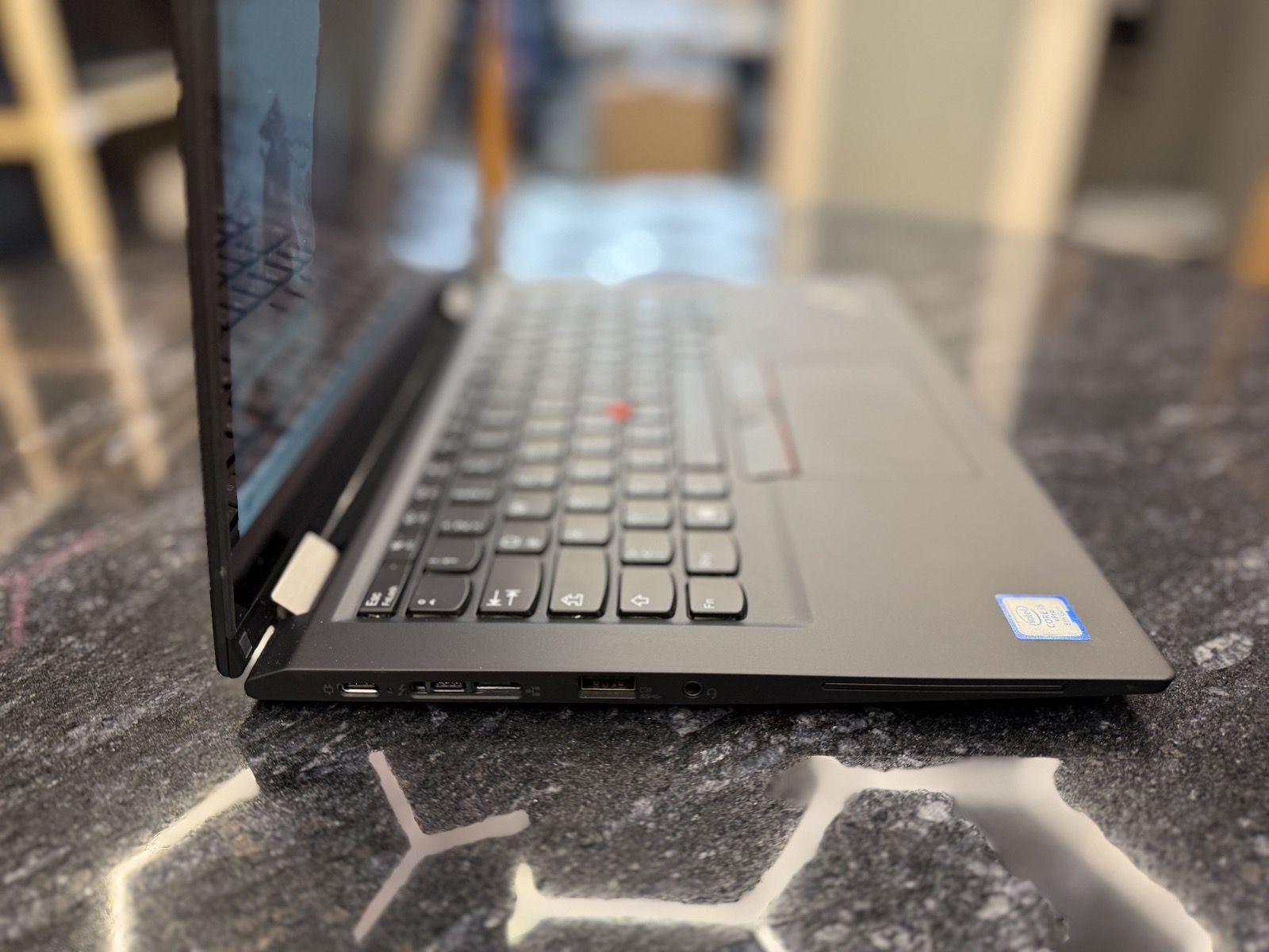 Lenovo ThinkPad X390 Yoga 13.3" Сенсорный Трансформер  — фото 7