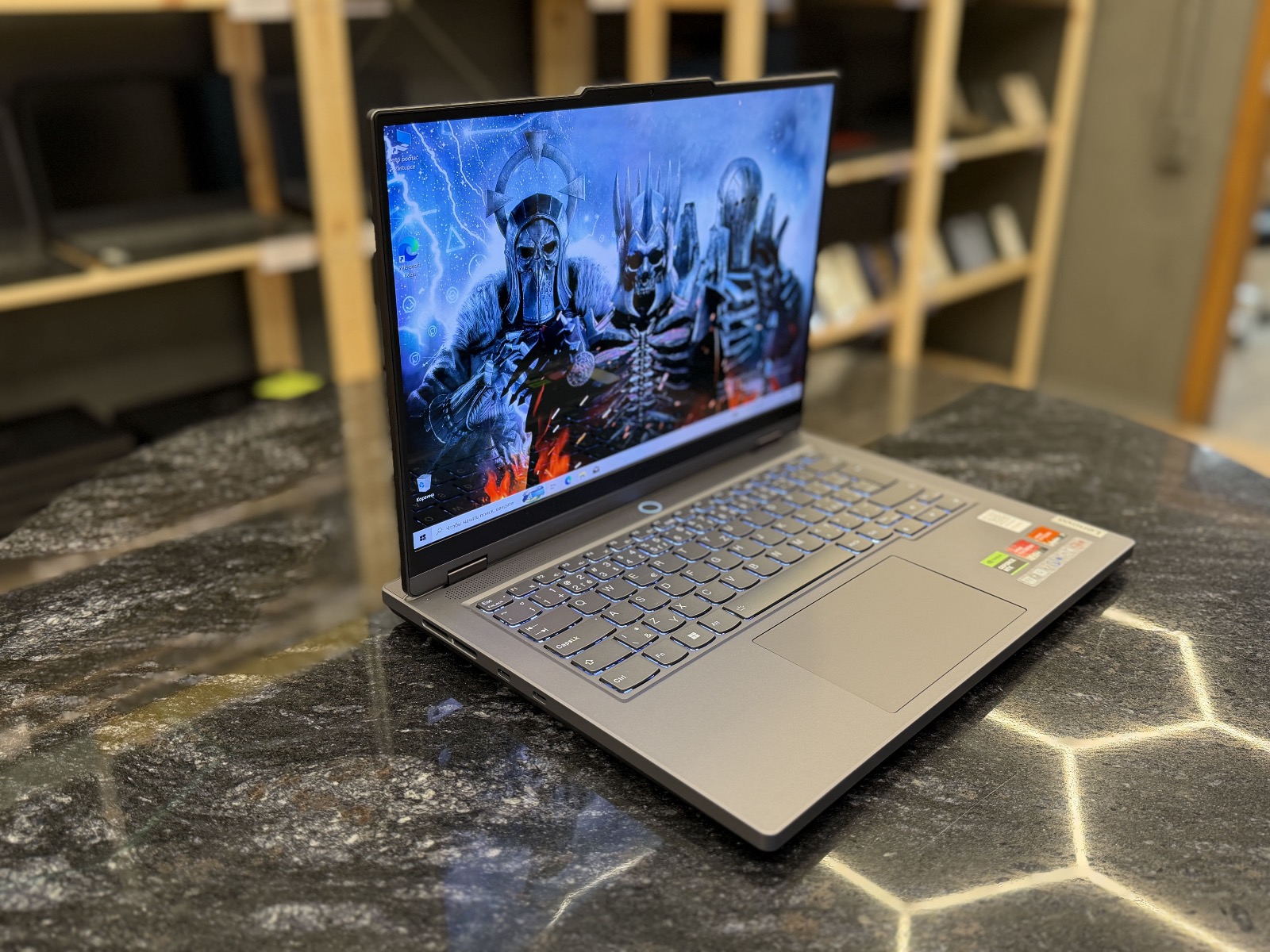 Lenovo Legion slim 5 14APH8 — фото 1